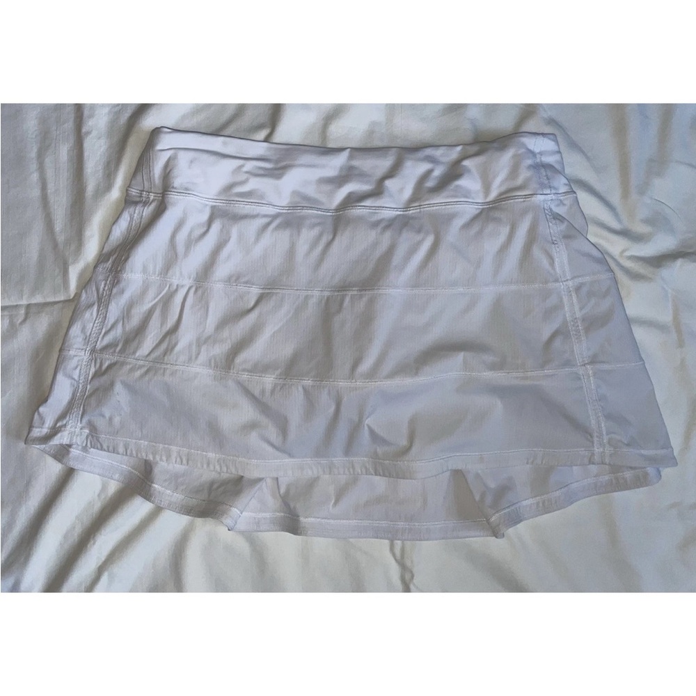Lululemon white skirt with shorts underneath size 12